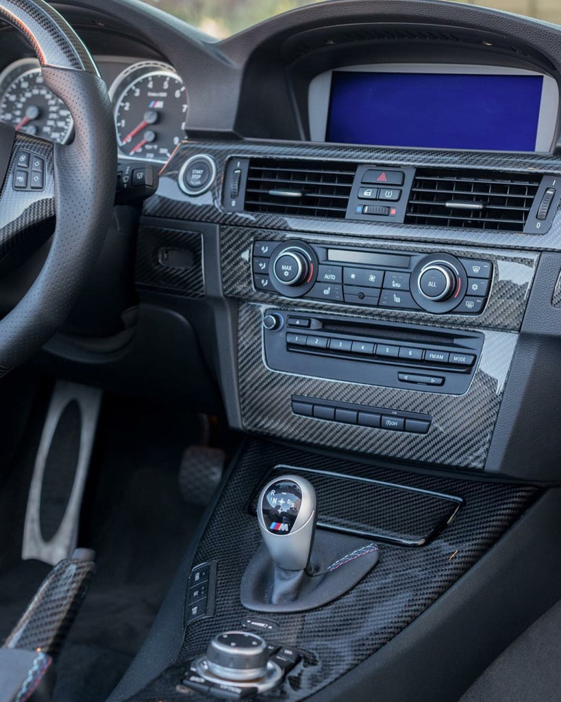 Dinmann CF | BMW E9X | Stereo Cover Trim
