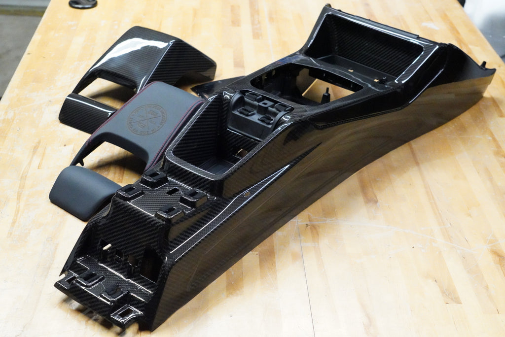 Dinmann CF – G82 G83 G80 M3M4 CSL INSPIRED CENTER CONSOLE IN DRY CARBON FIBER